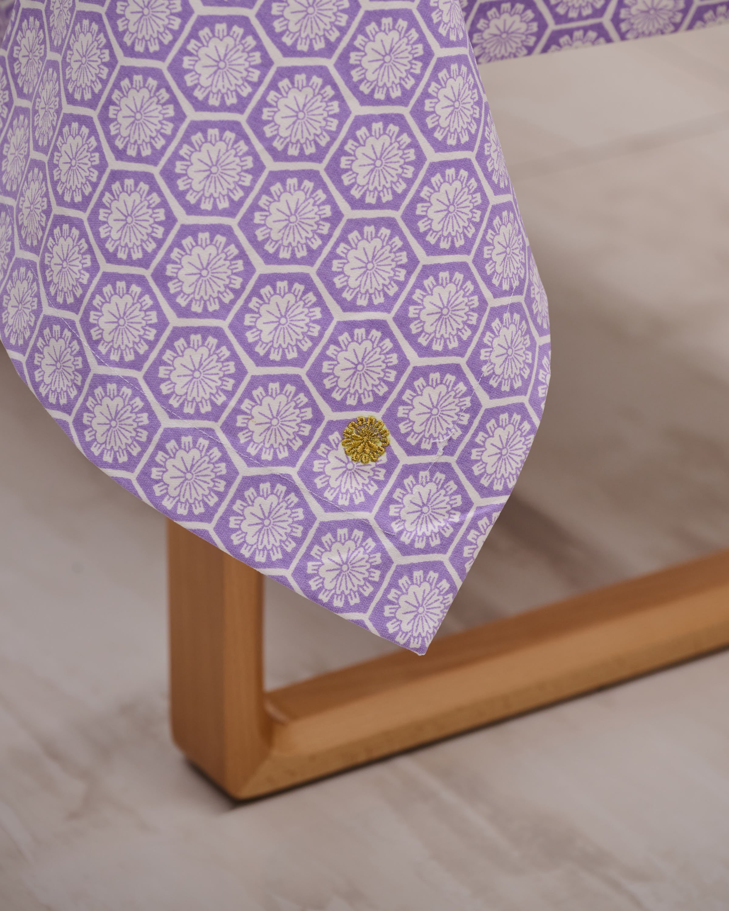 Square Table Cloth - Willow Wishes Lilac