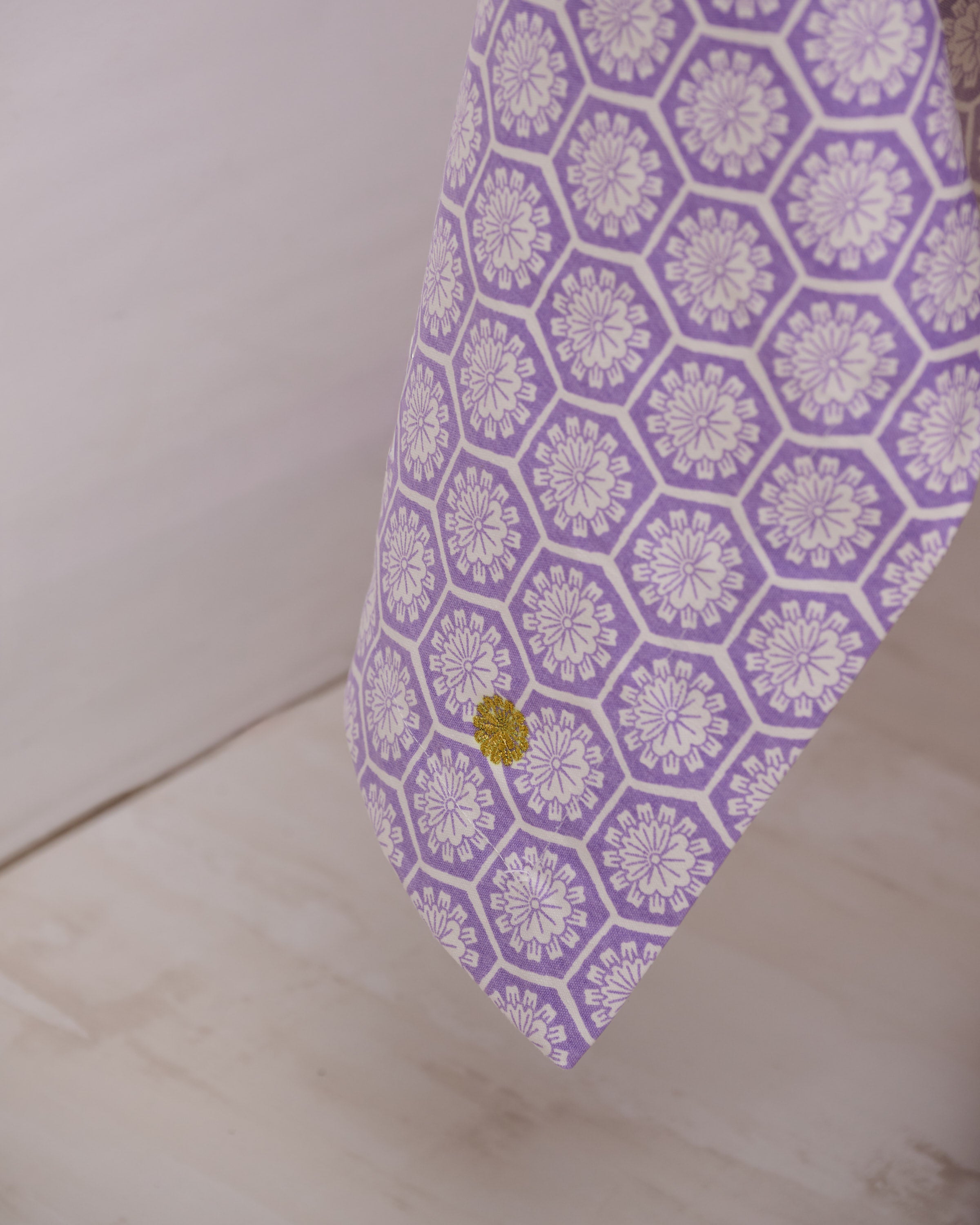 Large Table Cloth-Willow Wishes Lilac