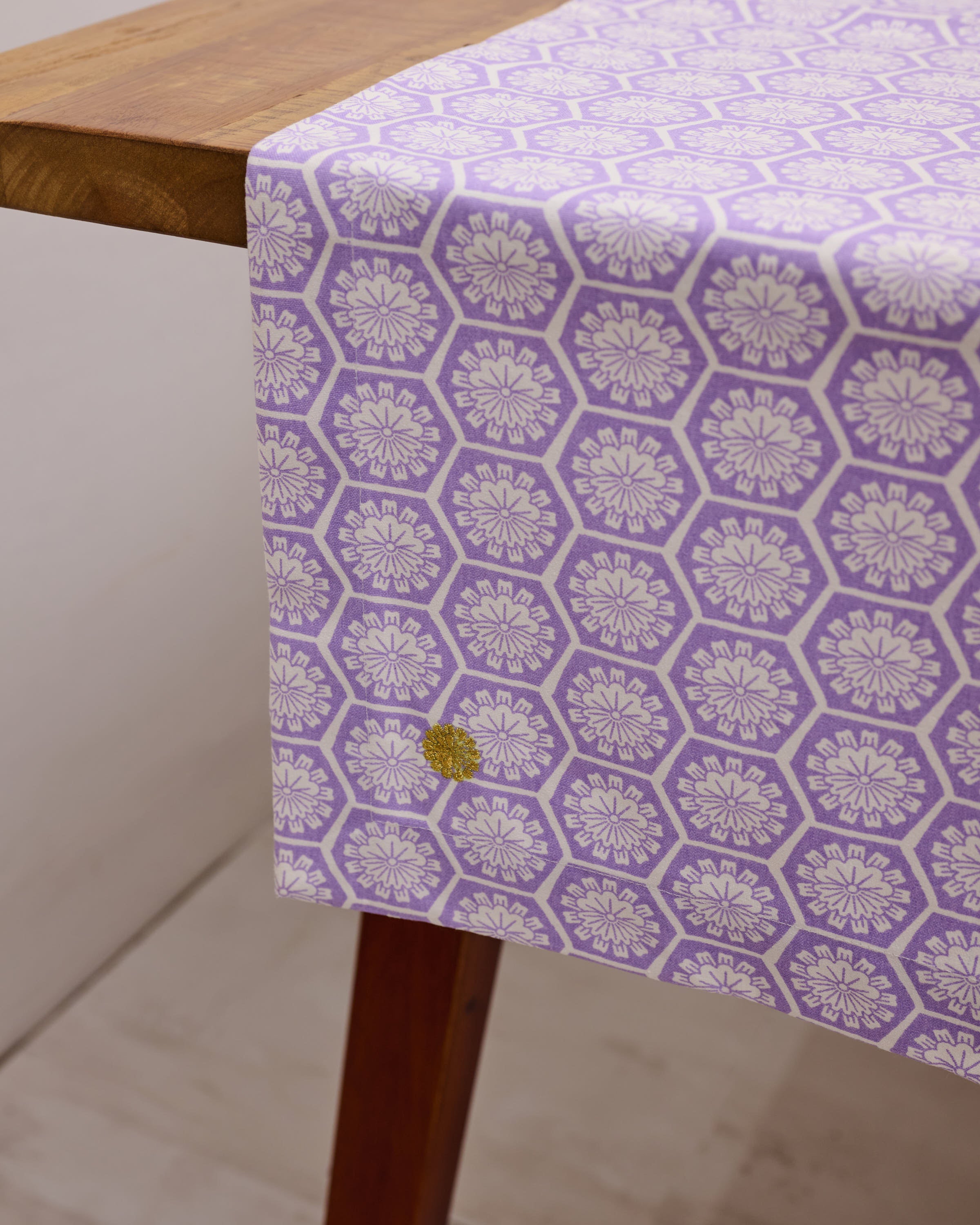 Table Runner - Willow Wishes Lilac