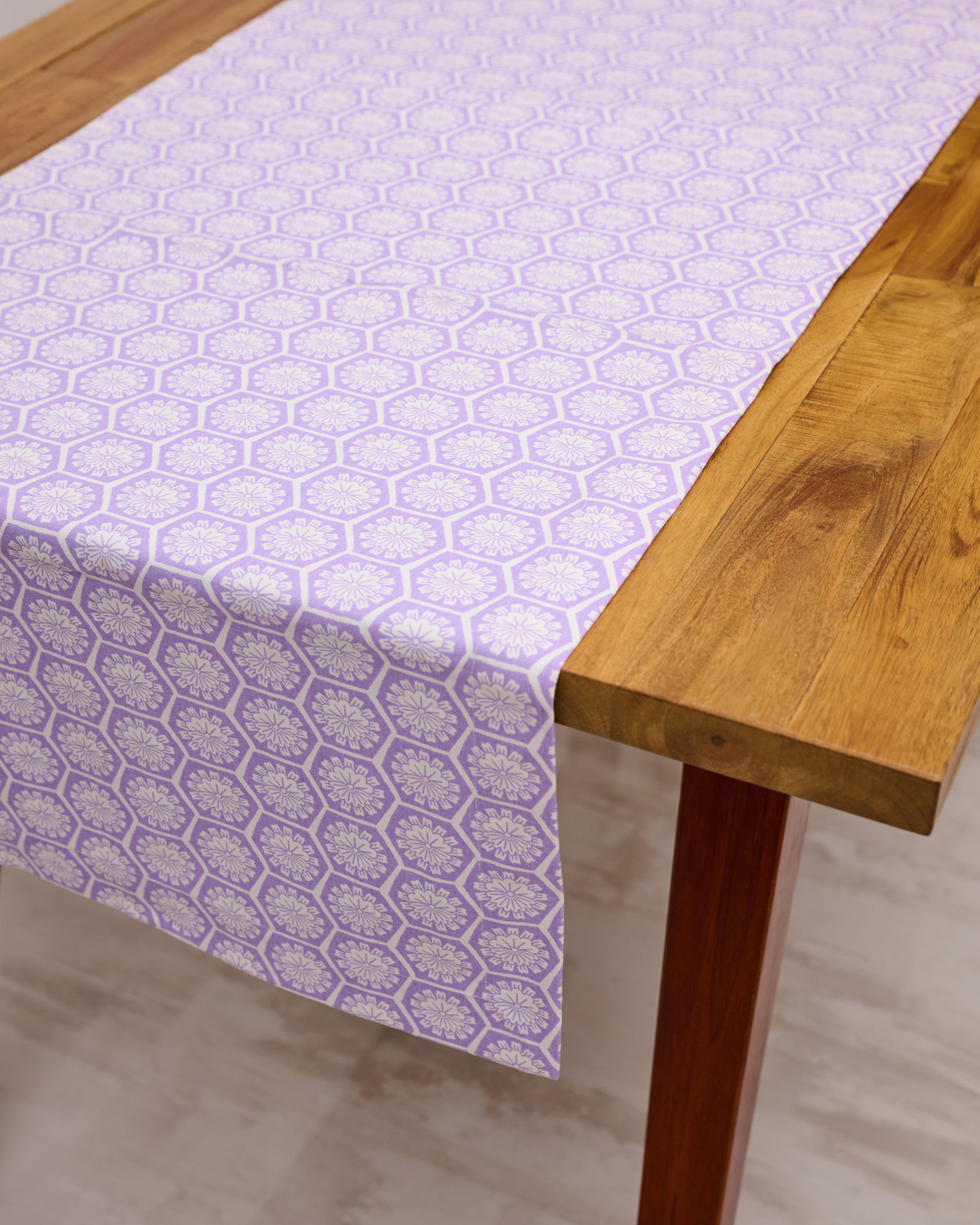 Table Runner - Willow Wishes Lilac