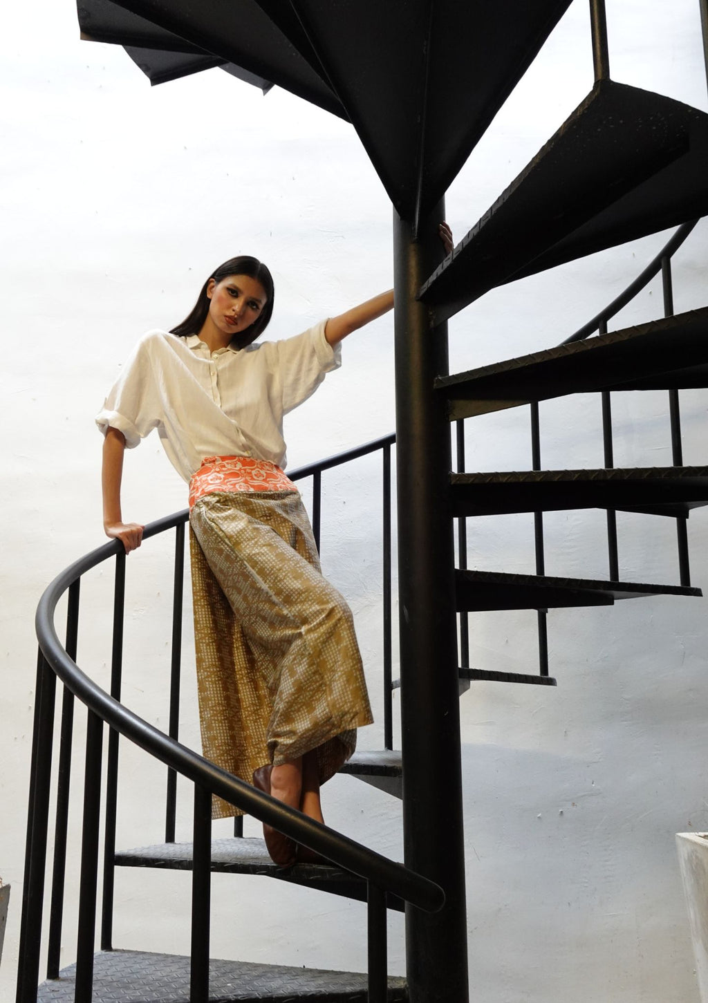 Kee Ming Yuet Skirt - Violets & Radiccio Orange / Singapore Soul Beige