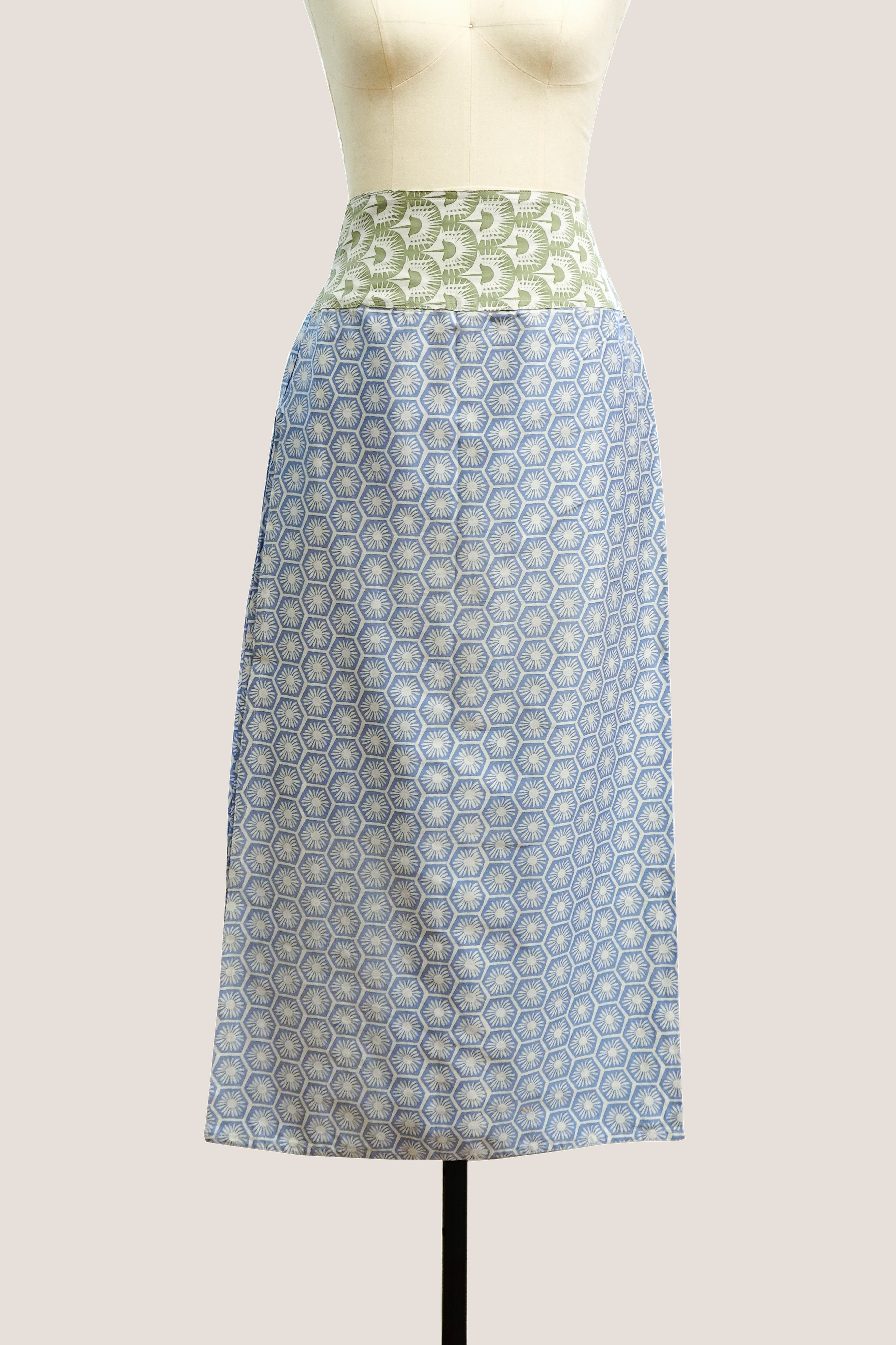 Kee Ming Yuet Skirt - Palm Patio Light Green / Willow Wishes Blue