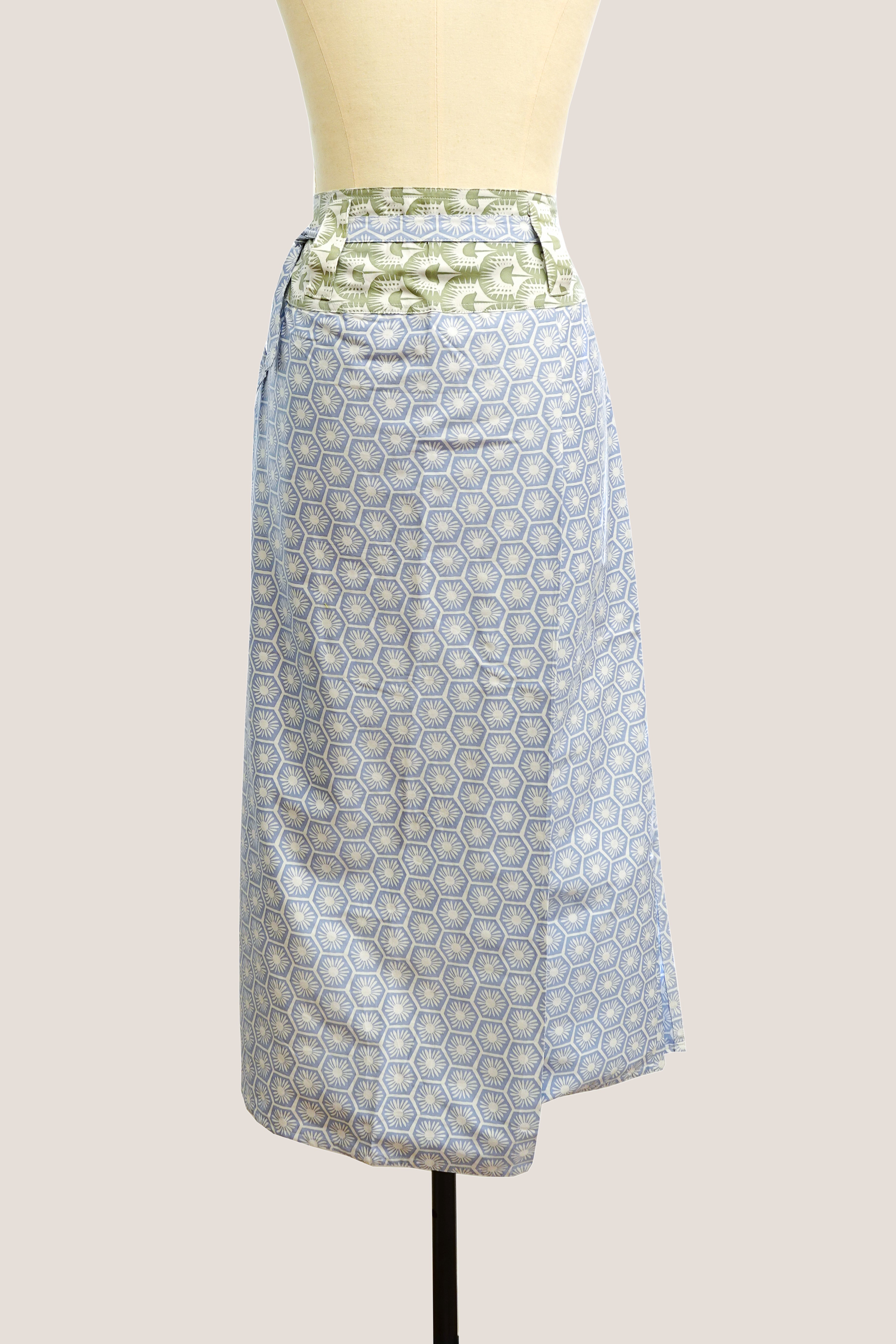 Kee Ming Yuet Skirt - Palm Patio Light Green / Willow Wishes Blue
