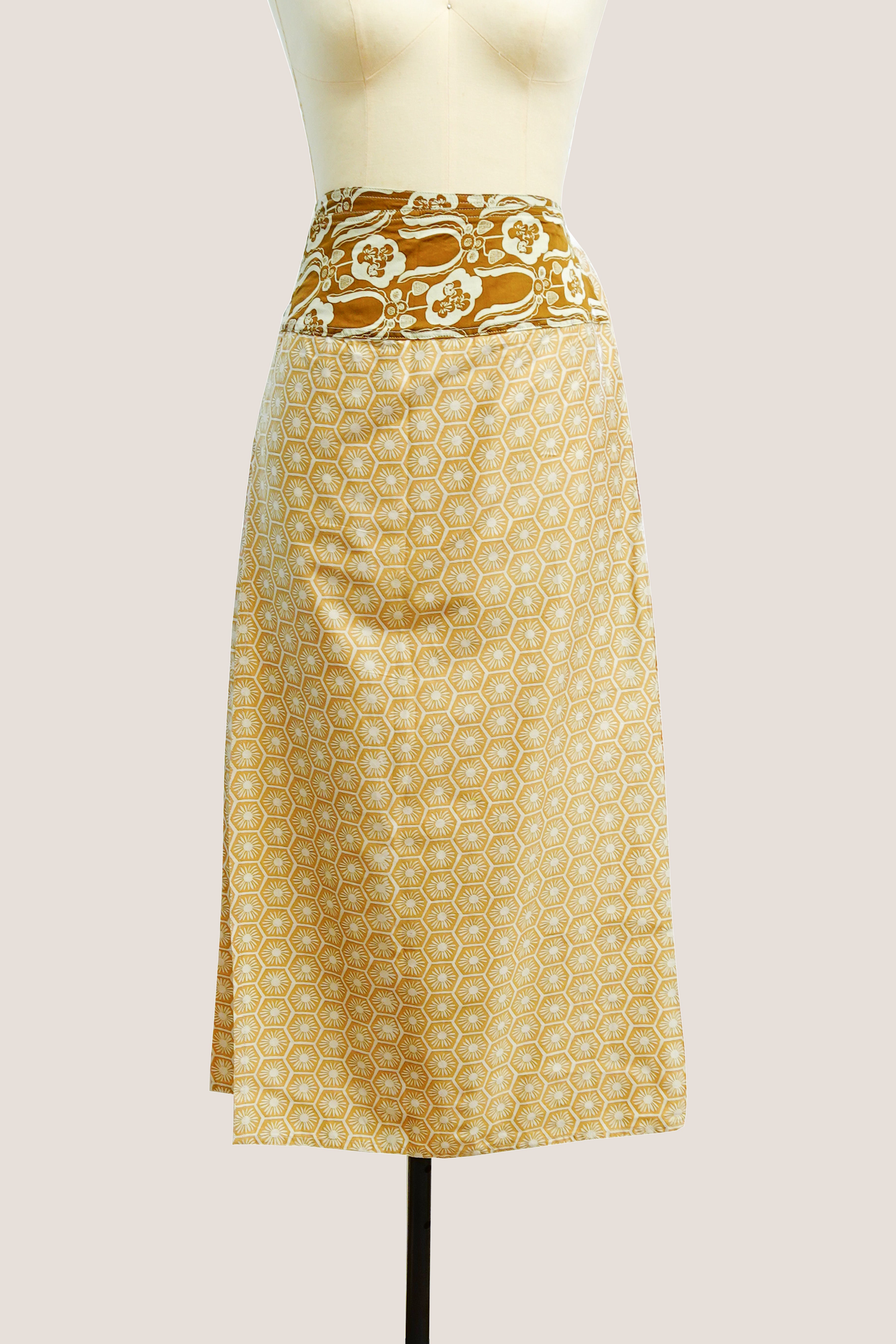 Kee Ming Yuet Skirt - Violets & Radiccio Olive / Willow Wishes Beige