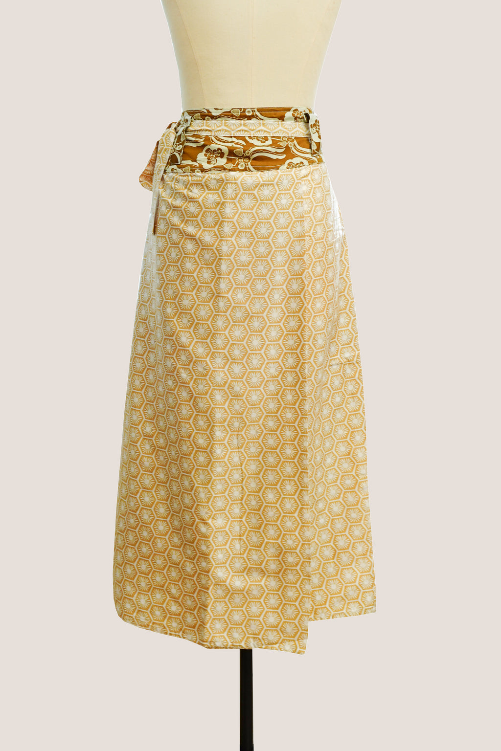 Kee Ming Yuet Skirt - Violets & Radiccio Olive / Willow Wishes Beige