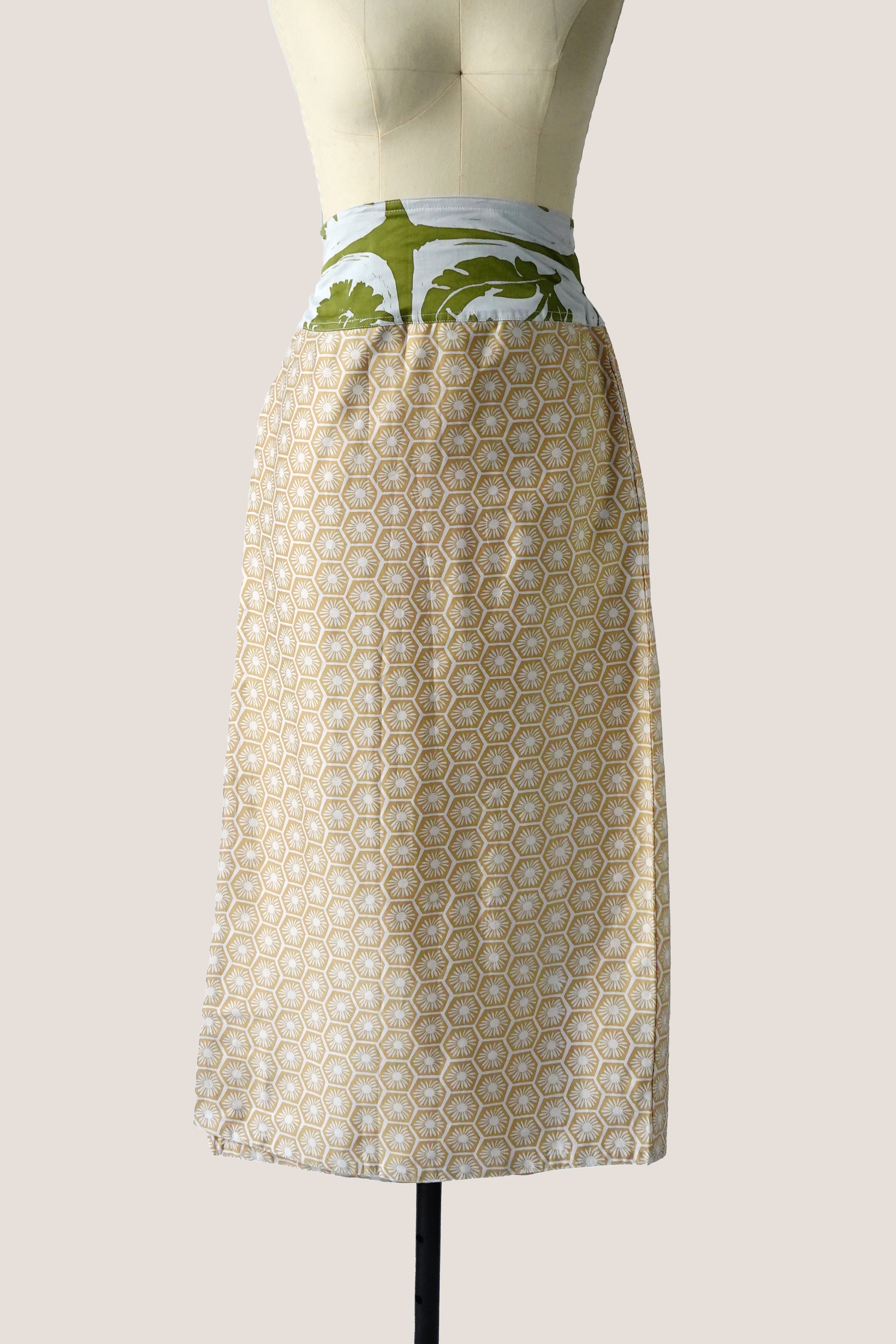 Kee Ming Yuet Skirt - Dandelion Olive / Willow Wishes Beige