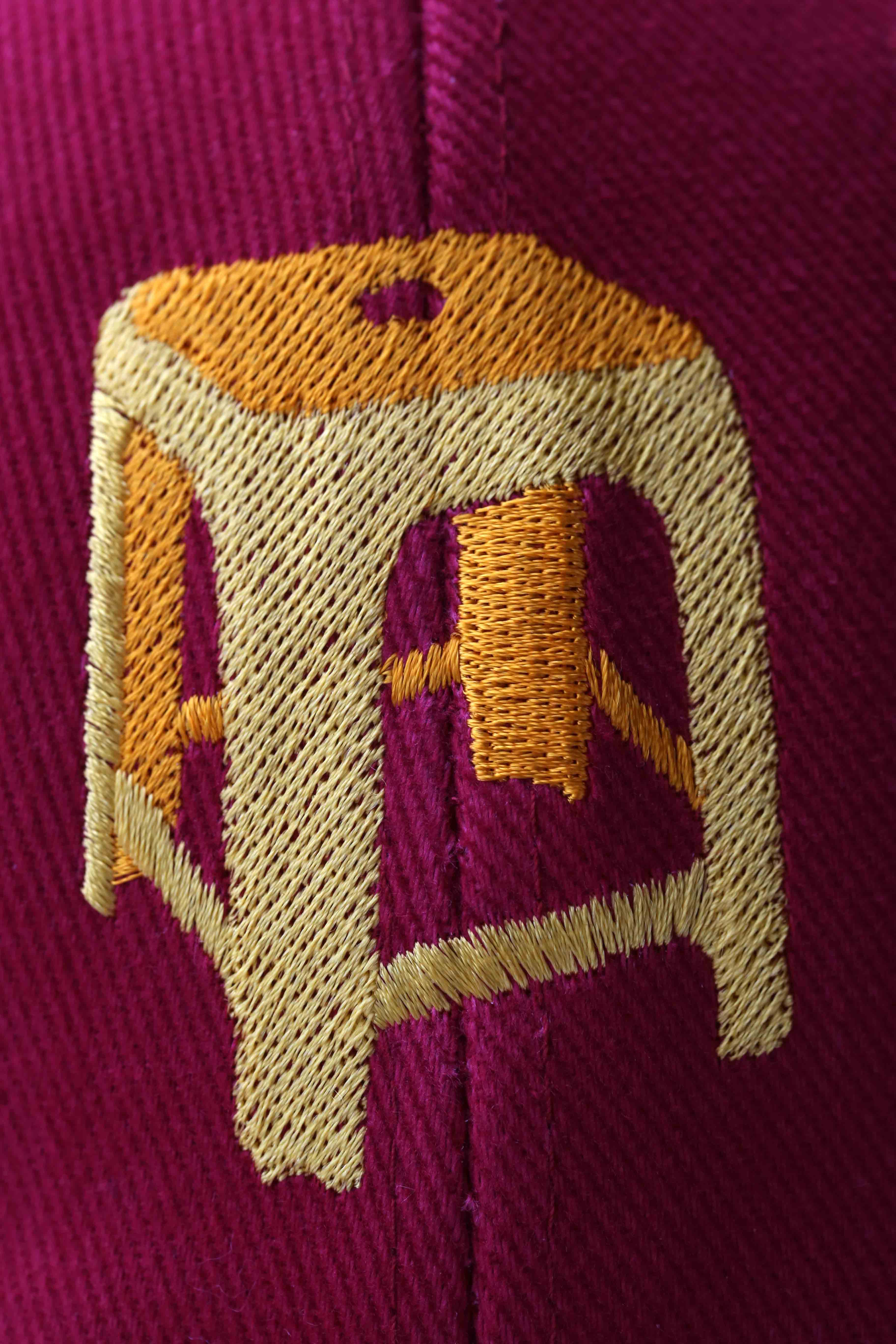 Sila Duduk Cap - Red