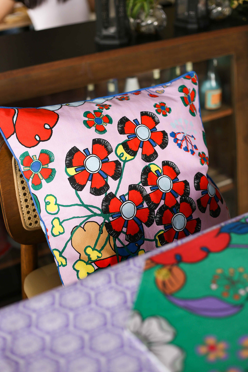 Square Cushion - Bunga Raya Pink