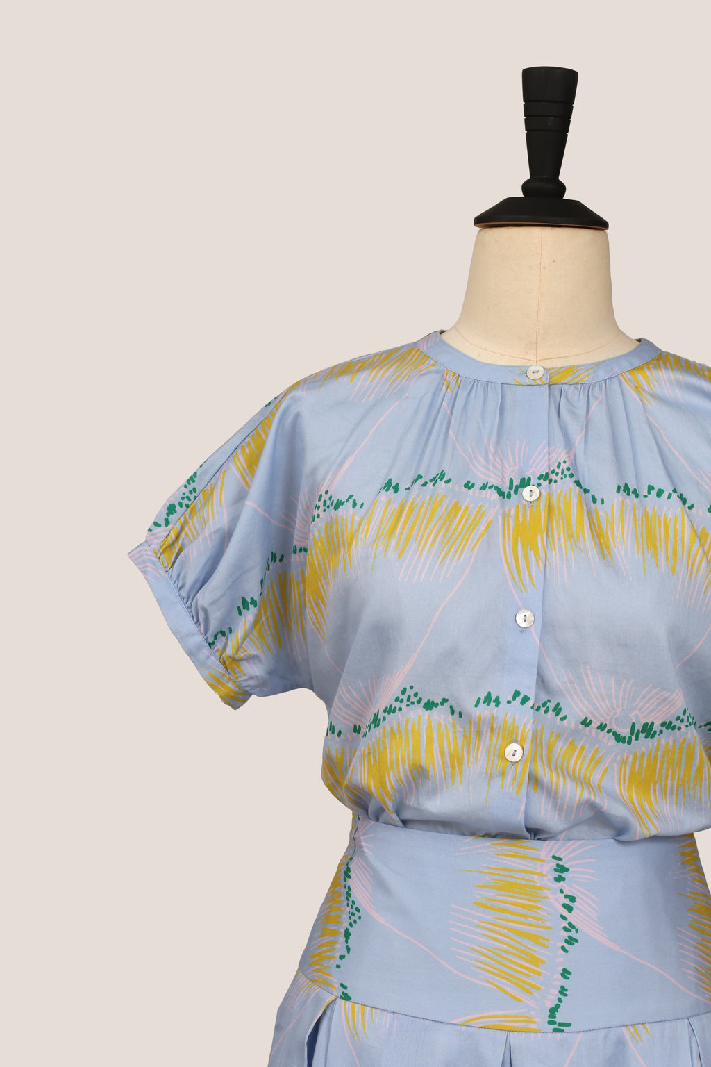 Button Up Shirt - Barringtonia