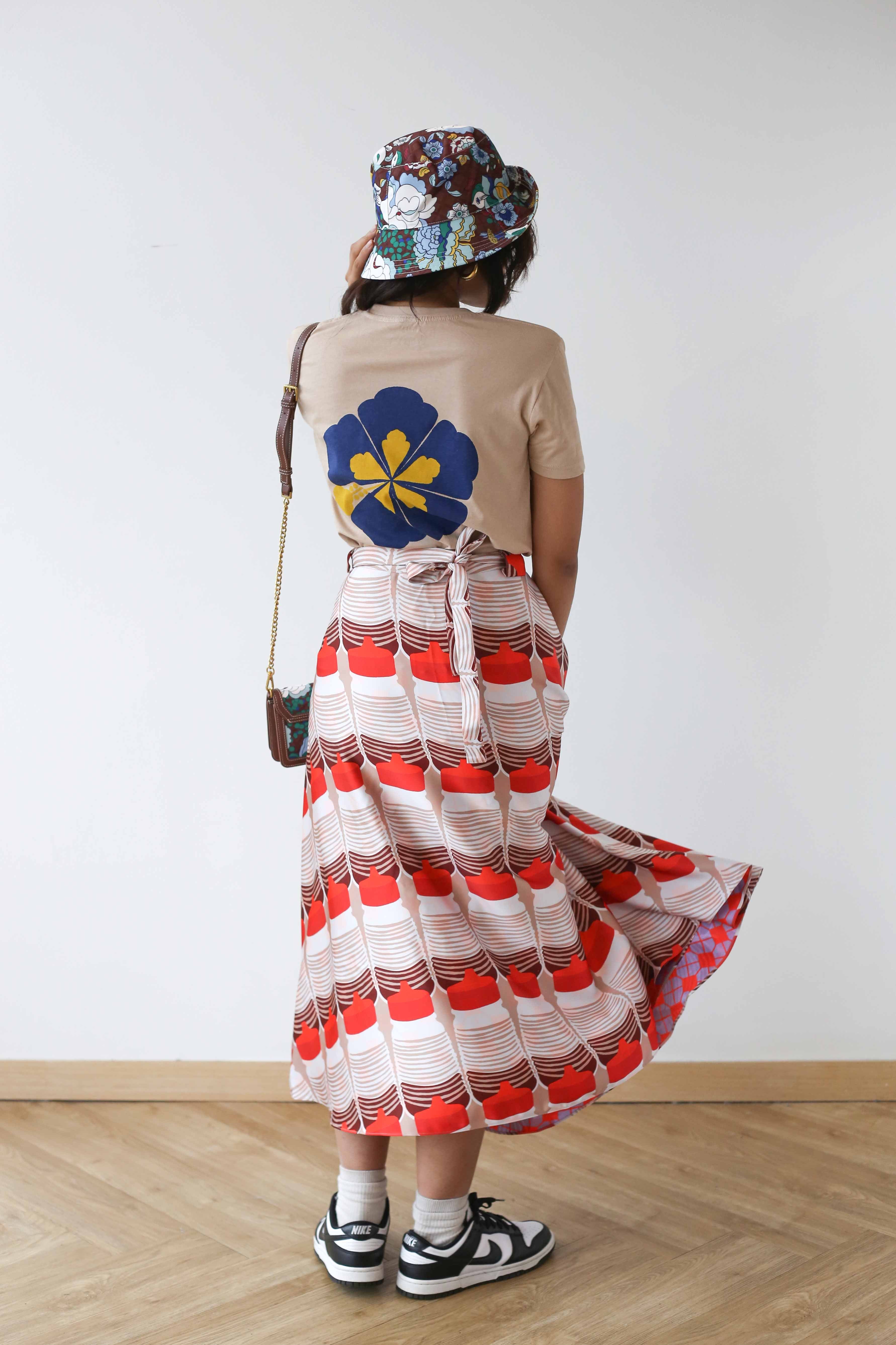 T-shirt Bunga Raya Beige