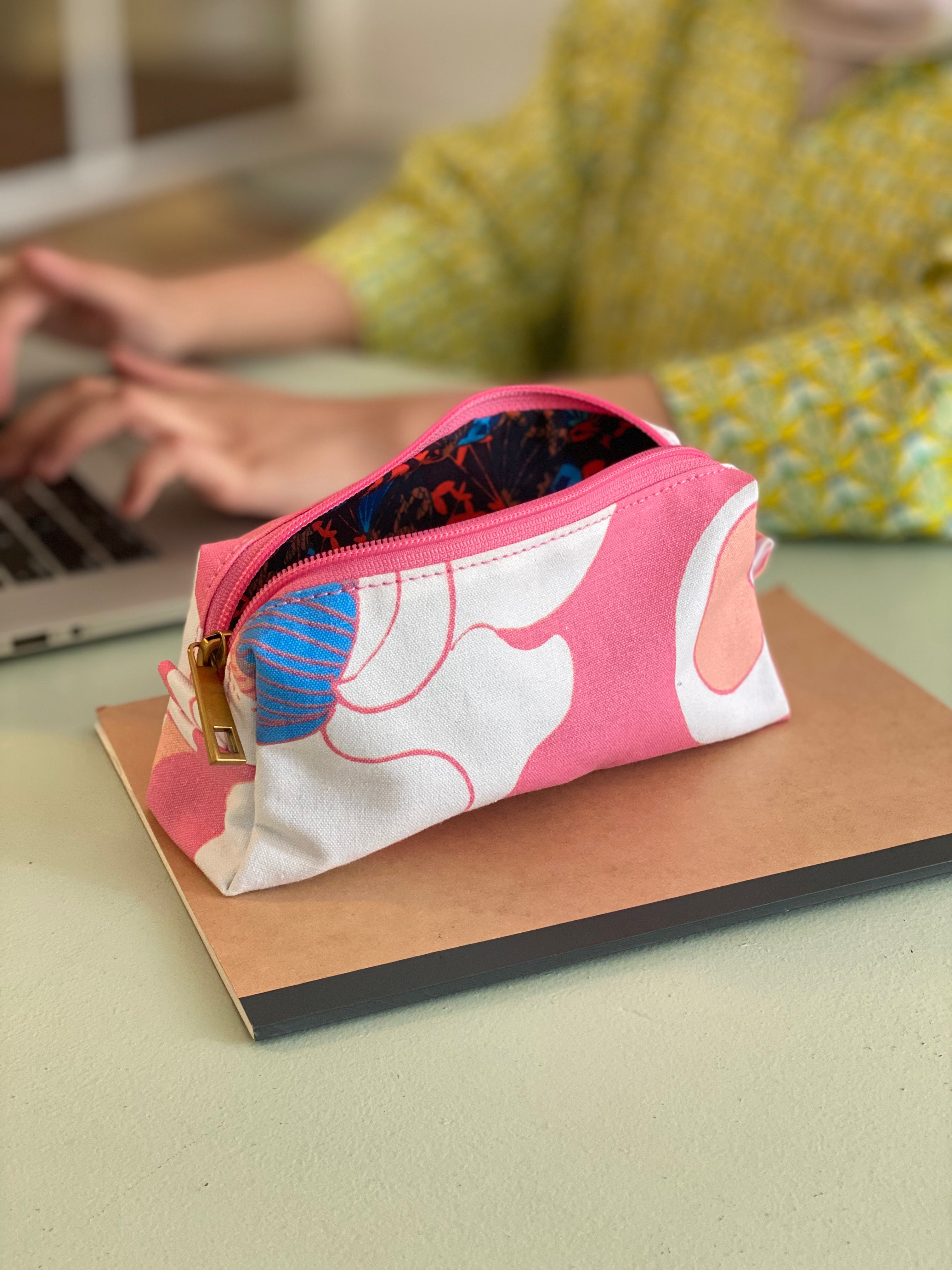 Evergreen Pouch - Heaven Lotus Pink