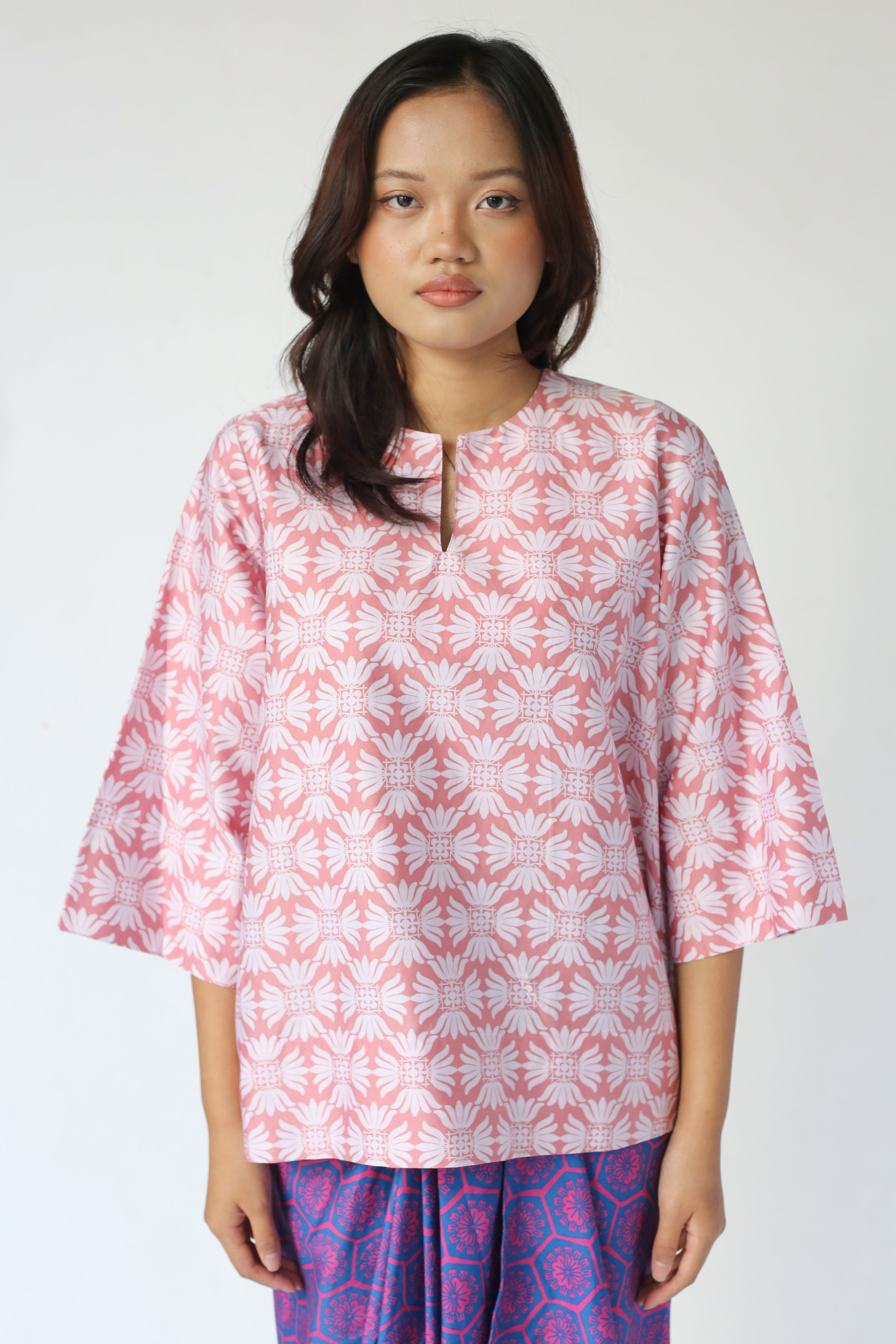 Baju Kedah Passion Flower Peach