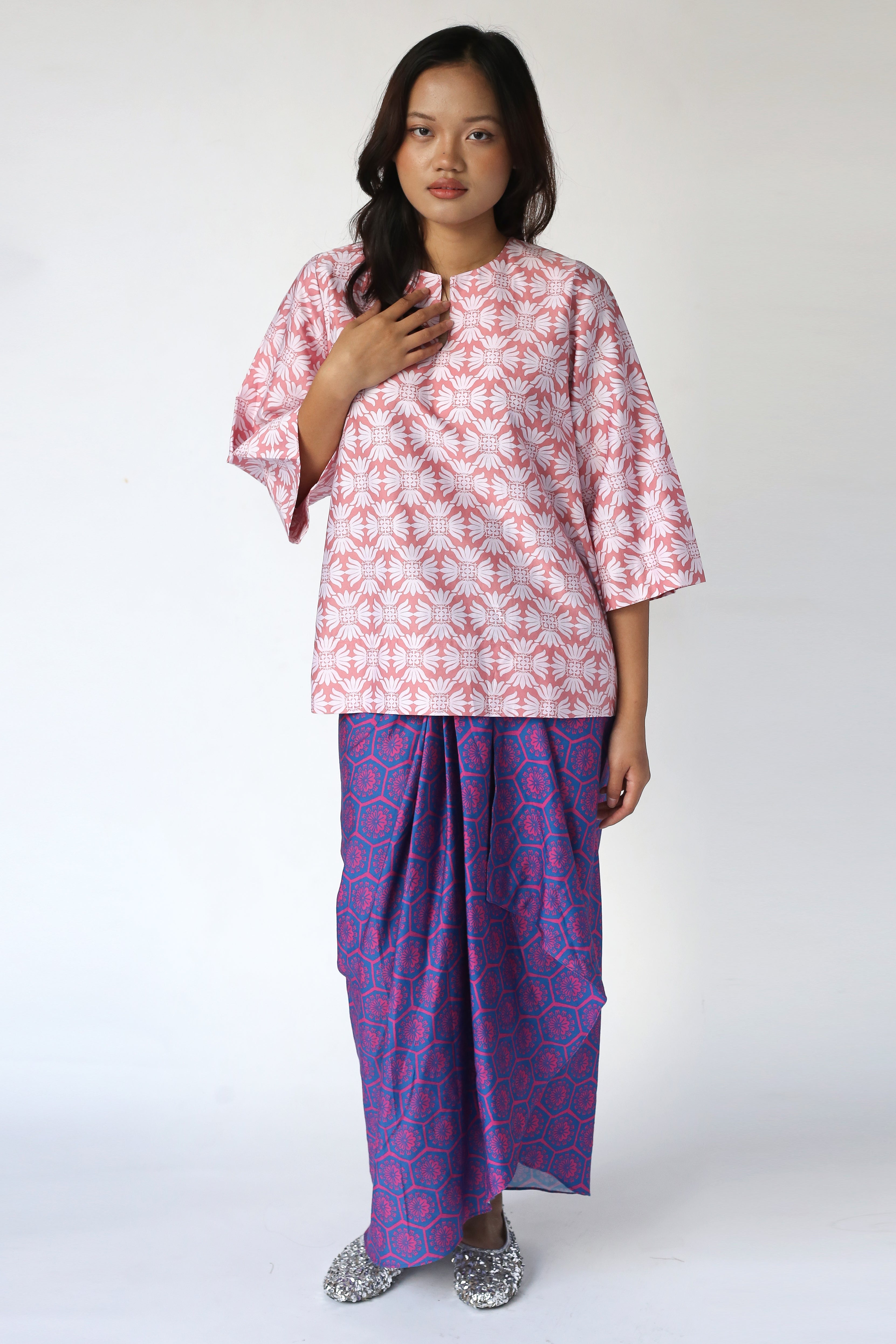 Baju Kedah Passion Flower Peach