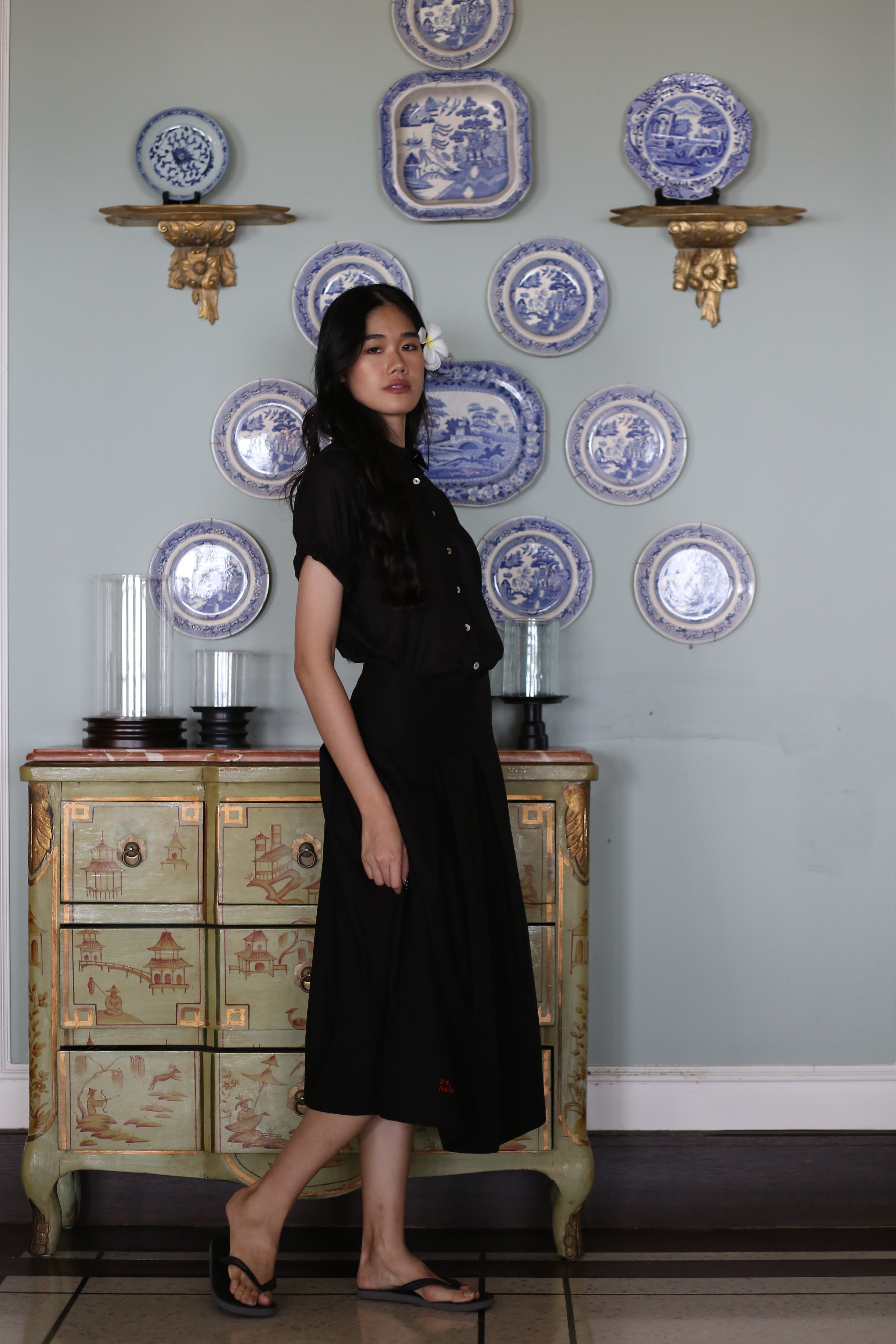 Midi Skirt - Black