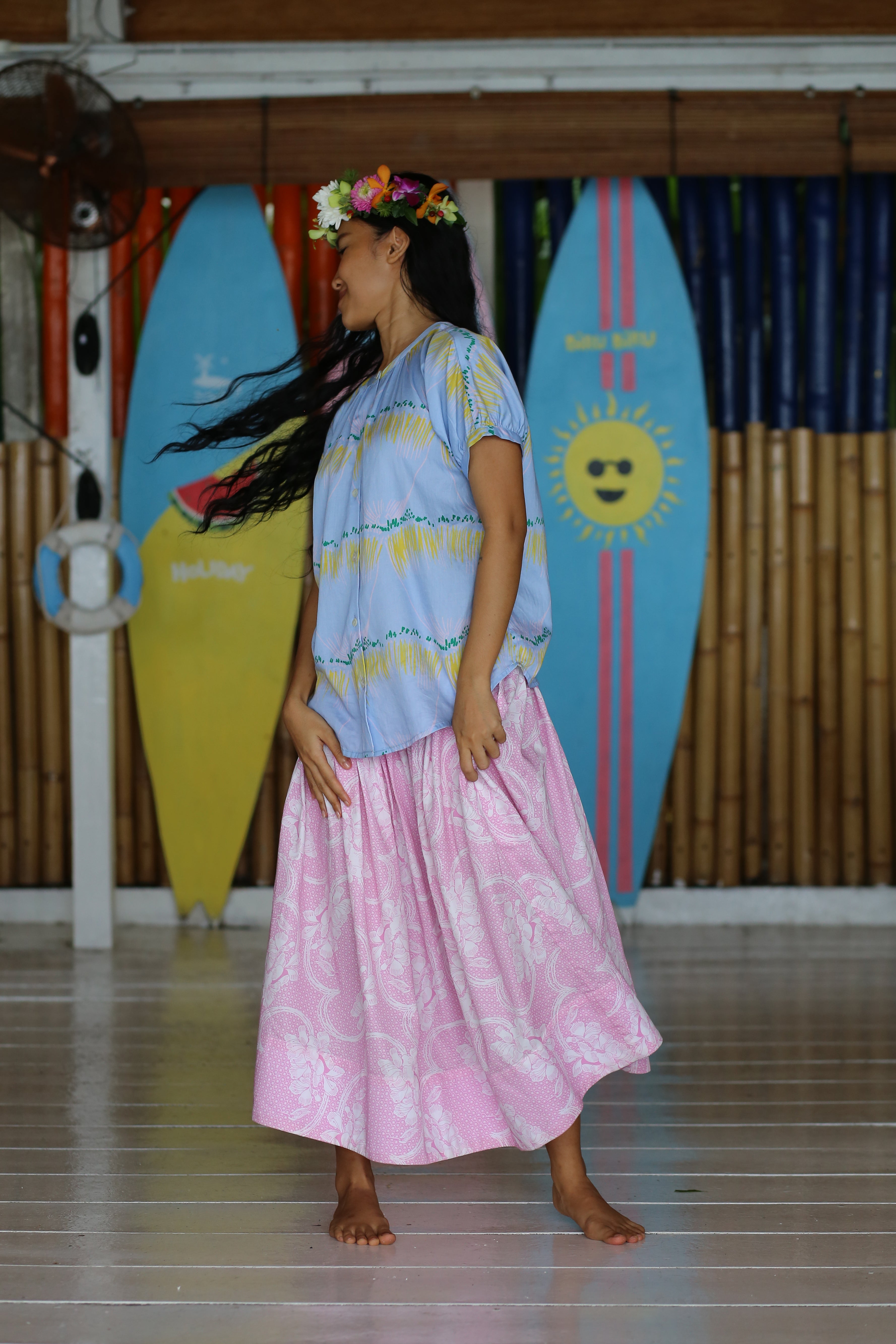 Pleated Knee Length Skirt - King Fisher