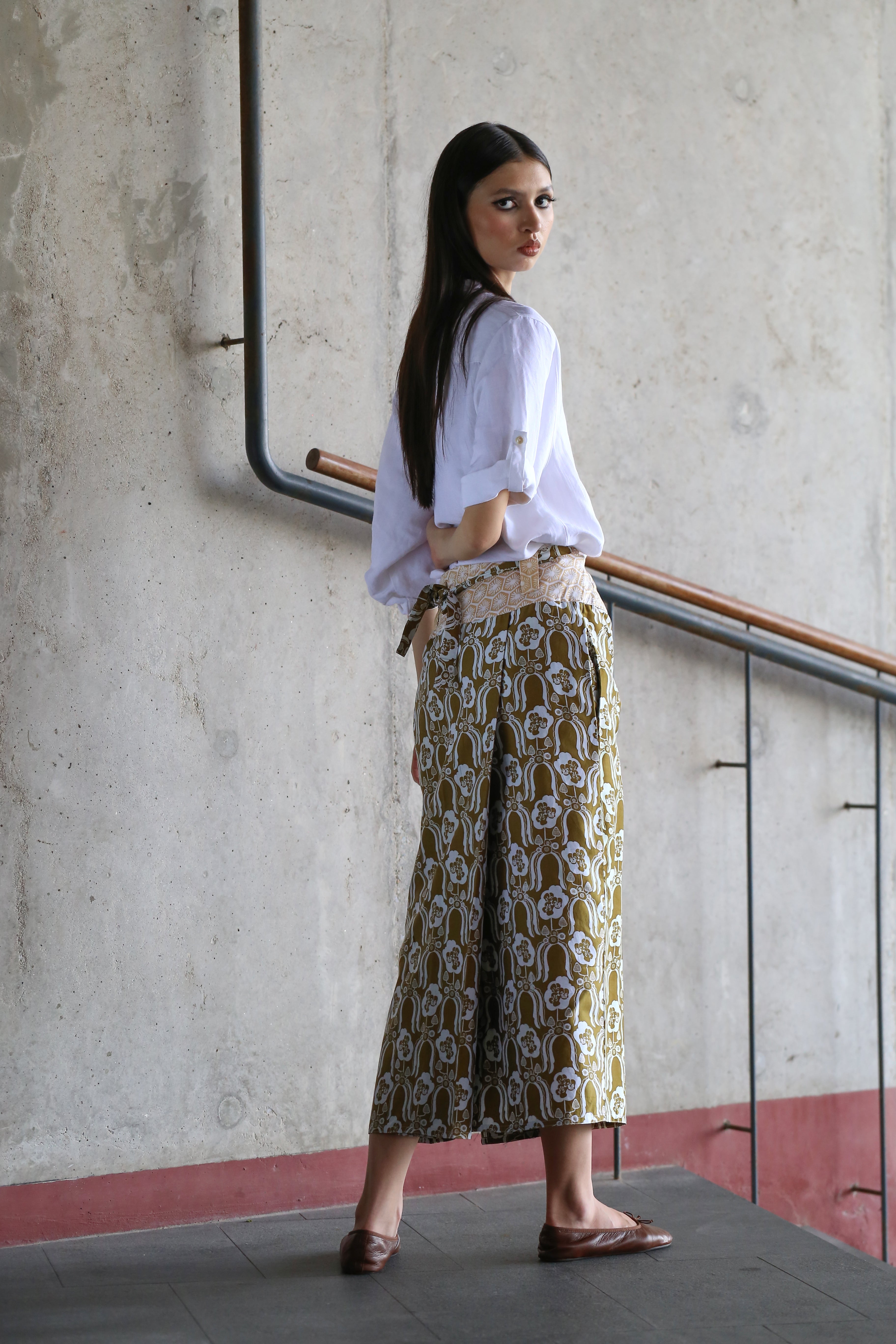 Kee Min Yuet Skirt - Willow Wishes Beige / Violets & Radiccio Olive